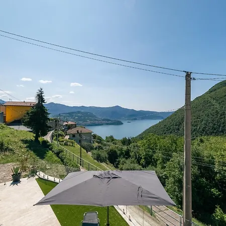 فيلة Casa Santari Parzanica