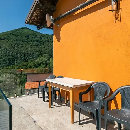 Willa Casa Santari *