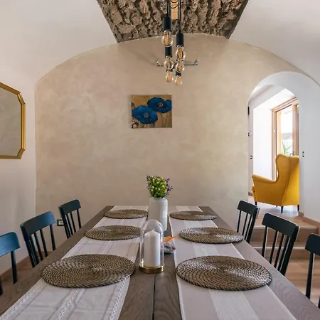 Casa Santari *