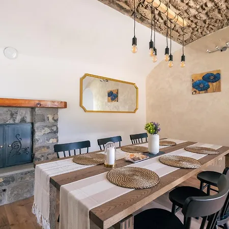 Willa Casa Santari *