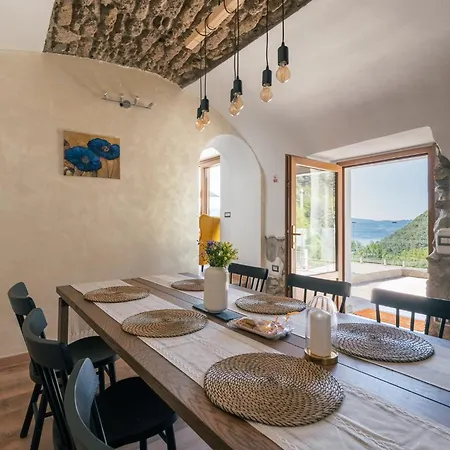 Casa Santari *